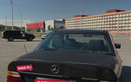 Mercedes-Benz E-Класс, 1992 год, 395 000 рублей, 9 фотография