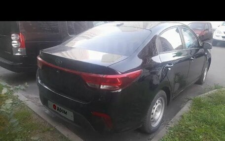 KIA Rio IV, 2018 год, 1 300 000 рублей, 5 фотография