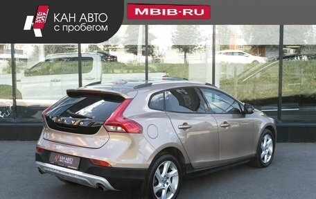 Volvo V40 Cross Country I, 2013 год, 1 263 000 рублей, 3 фотография