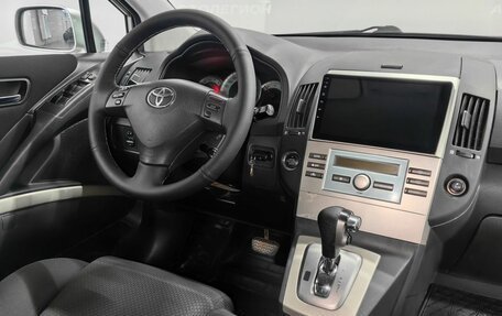 Toyota Corolla Verso I, 2006 год, 800 000 рублей, 13 фотография