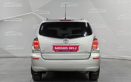 Toyota Corolla Verso I, 2006 год, 800 000 рублей, 4 фотография