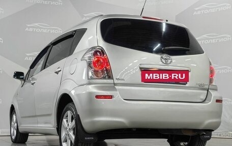 Toyota Corolla Verso I, 2006 год, 800 000 рублей, 24 фотография