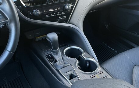 Toyota Camry, 2021 год, 3 499 000 рублей, 13 фотография