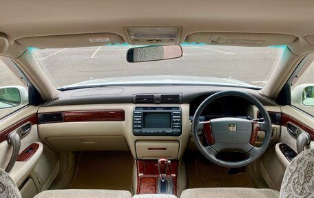Toyota Crown, 2001 год, 1 100 000 рублей, 20 фотография