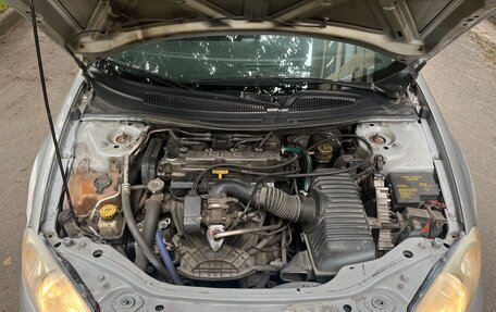 Dodge Stratus II, 2001 год, 200 000 рублей, 8 фотография