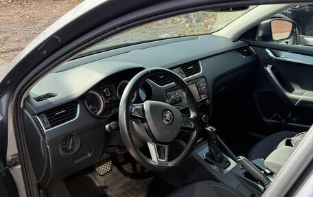 Skoda Octavia, 2017 год, 1 700 000 рублей, 10 фотография