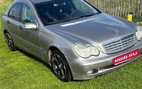 Mercedes-Benz C-Класс, 2003 год, 460 000 рублей, 5 фотография