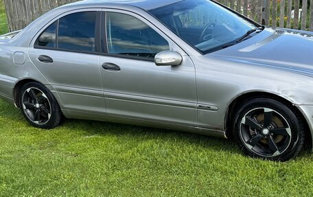 Mercedes-Benz C-Класс, 2003 год, 460 000 рублей, 9 фотография