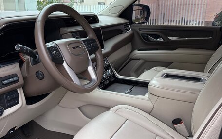 GMC Yukon IV, 2022 год, 8 900 рублей, 13 фотография
