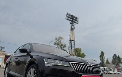 Skoda Superb III рестайлинг, 2021 год, 2 950 000 рублей, 1 фотография