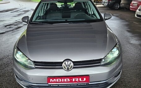 Volkswagen Golf VII, 2018 год, 1 800 000 рублей, 1 фотография