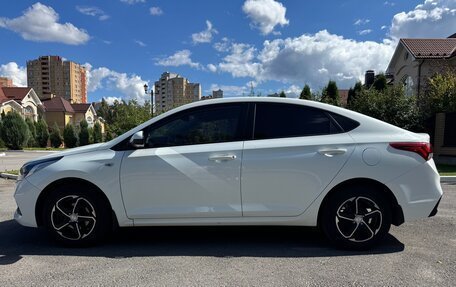 Hyundai Solaris II рестайлинг, 2018 год, 1 549 999 рублей, 9 фотография
