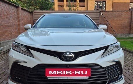 Toyota Camry, 2021 год, 3 900 000 рублей, 9 фотография