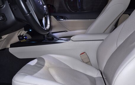 Toyota Camry, 2021 год, 3 900 000 рублей, 16 фотография