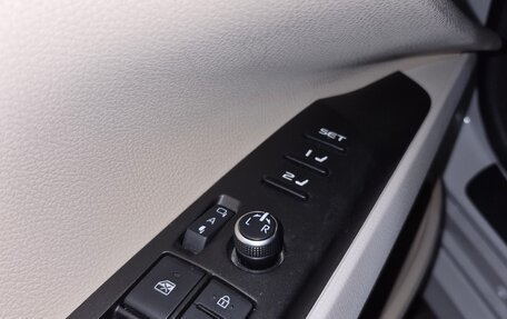 Toyota Camry, 2021 год, 3 900 000 рублей, 30 фотография