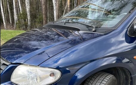 Chrysler Voyager IV, 2004 год, 900 000 рублей, 4 фотография
