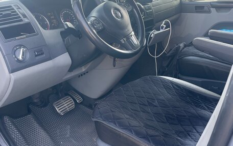 Volkswagen Caravelle T5, 2011 год, 2 000 000 рублей, 6 фотография