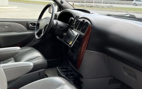Chrysler Voyager IV, 2004 год, 900 000 рублей, 15 фотография