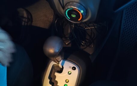 Toyota Yaris III рестайлинг, 2008 год, 620 000 рублей, 5 фотография