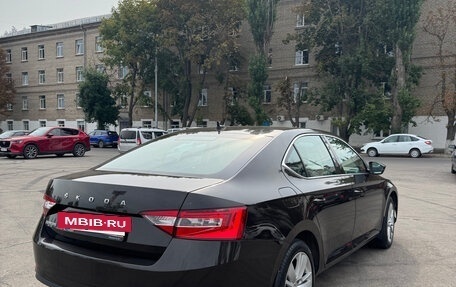 Skoda Superb III рестайлинг, 2021 год, 2 950 000 рублей, 5 фотография