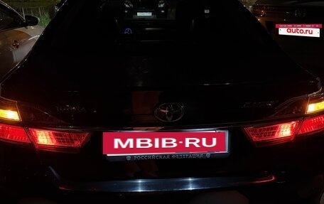 Toyota Camry, 2016 год, 1 990 000 рублей, 15 фотография