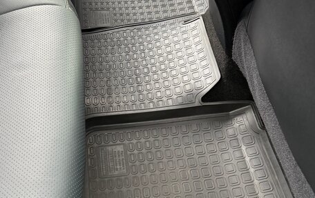 Toyota Camry, 2016 год, 1 990 000 рублей, 26 фотография