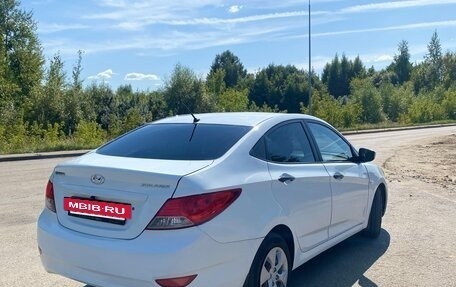 Hyundai Solaris II рестайлинг, 2013 год, 615 000 рублей, 4 фотография