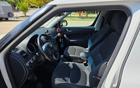 Skoda Yeti I рестайлинг, 2012 год, 700 000 рублей, 3 фотография
