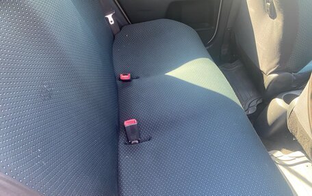 Toyota Vitz, 2005 год, 550 000 рублей, 16 фотография