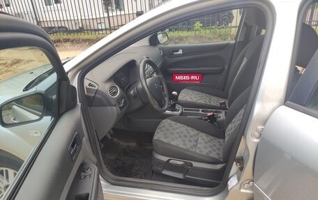 Ford Focus II рестайлинг, 2005 год, 335 000 рублей, 14 фотография