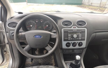 Ford Focus II рестайлинг, 2005 год, 335 000 рублей, 16 фотография