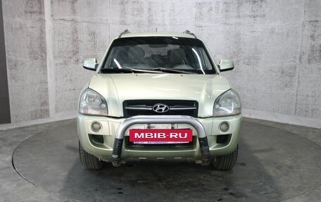 Hyundai Tucson III, 2004 год, 655 000 рублей, 2 фотография