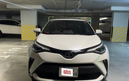 Toyota C-HR I рестайлинг, 2020 год, 2 450 000 рублей, 2 фотография