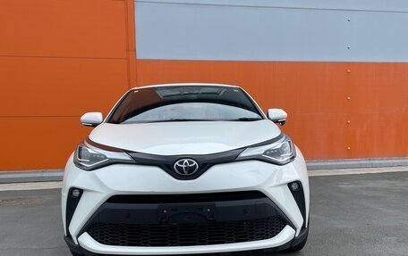 Toyota C-HR I рестайлинг, 2020 год, 2 450 000 рублей, 9 фотография