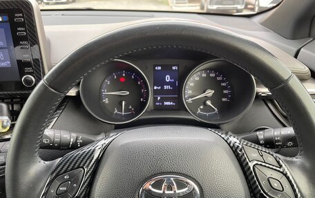 Toyota C-HR I рестайлинг, 2020 год, 2 450 000 рублей, 21 фотография