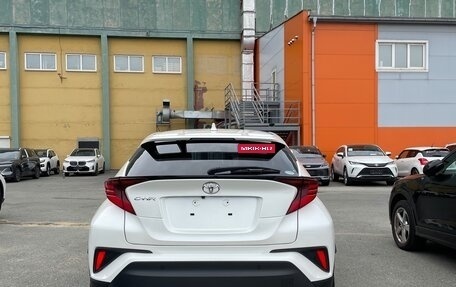 Toyota C-HR I рестайлинг, 2020 год, 2 450 000 рублей, 29 фотография