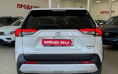 Toyota RAV4, 2025 год, 3 800 000 рублей, 6 фотография