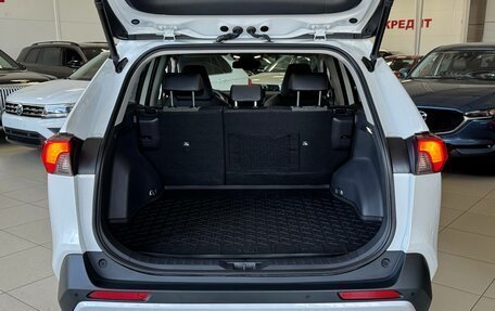 Toyota RAV4, 2025 год, 3 800 000 рублей, 9 фотография
