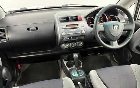 Honda Fit III, 2002 год, 495 000 рублей, 16 фотография