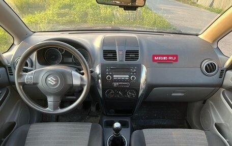 Suzuki SX4 II рестайлинг, 2010 год, 800 000 рублей, 16 фотография