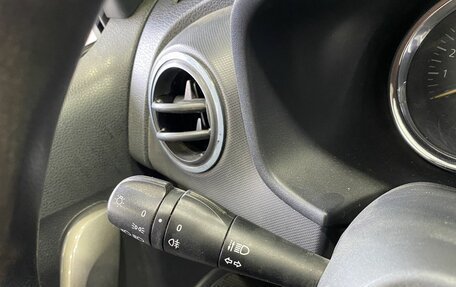 Renault Logan II, 2018 год, 659 900 рублей, 11 фотография