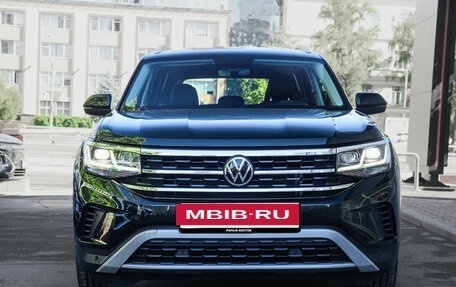 Volkswagen Teramont I, 2021 год, 4 680 000 рублей, 2 фотография
