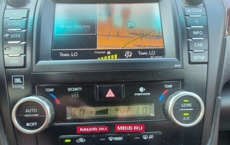 Toyota Camry, 2012 год, 1 820 000 рублей, 16 фотография