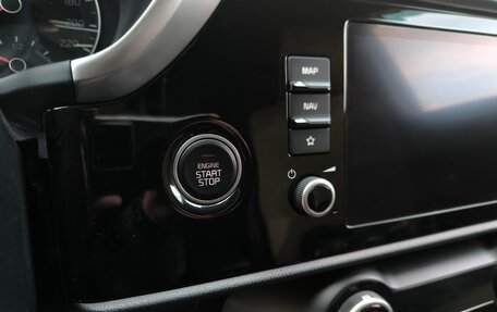 KIA Rio IV, 2022 год, 1 780 000 рублей, 13 фотография