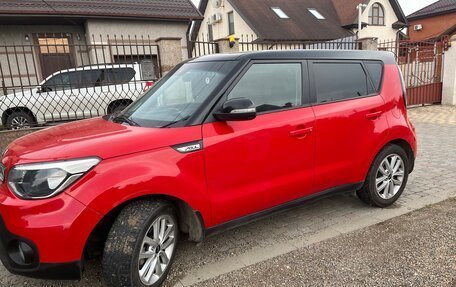 KIA Soul II рестайлинг, 2018 год, 1 650 000 рублей, 4 фотография