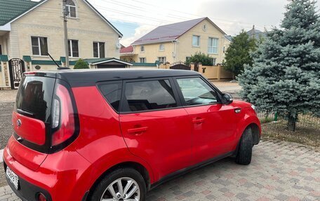 KIA Soul II рестайлинг, 2018 год, 1 650 000 рублей, 5 фотография