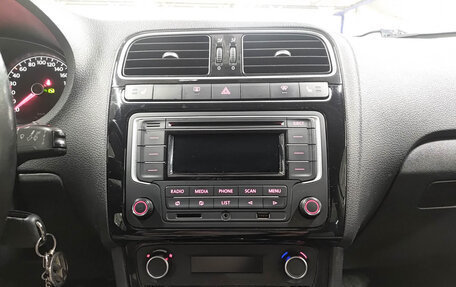 Volkswagen Polo VI (EU Market), 2014 год, 920 000 рублей, 18 фотография