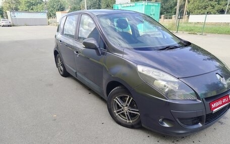 Renault Scenic III, 2010 год, 650 000 рублей, 2 фотография