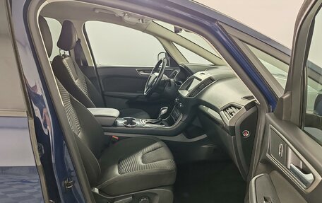 Ford S-MAX II, 2018 год, 1 759 000 рублей, 21 фотография