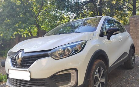 Renault Kaptur I рестайлинг, 2019 год, 1 139 000 рублей, 1 фотография